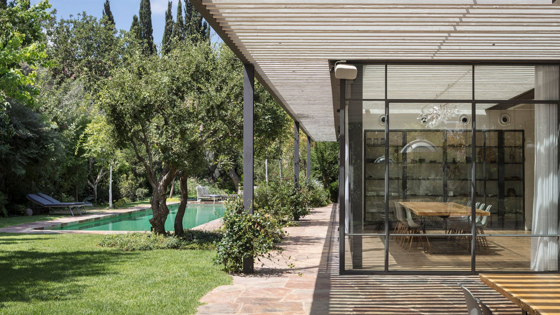 m-house-pitsou-kedem-architecture-residential-israel_dezeen_hero-2 (1)