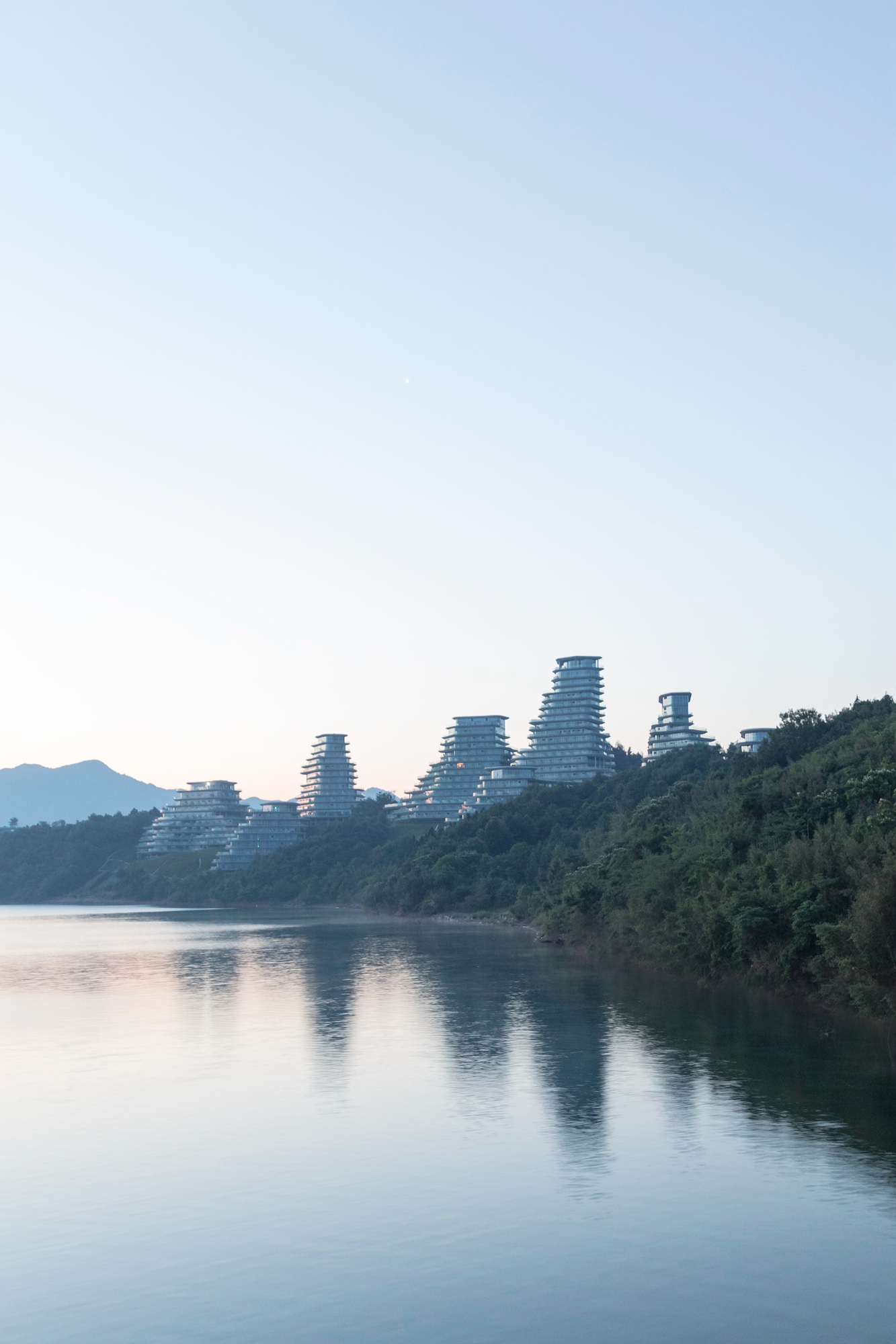 MAD_Huangshan_Mountain_Village_2_by_Laurian_Ghinitoiu