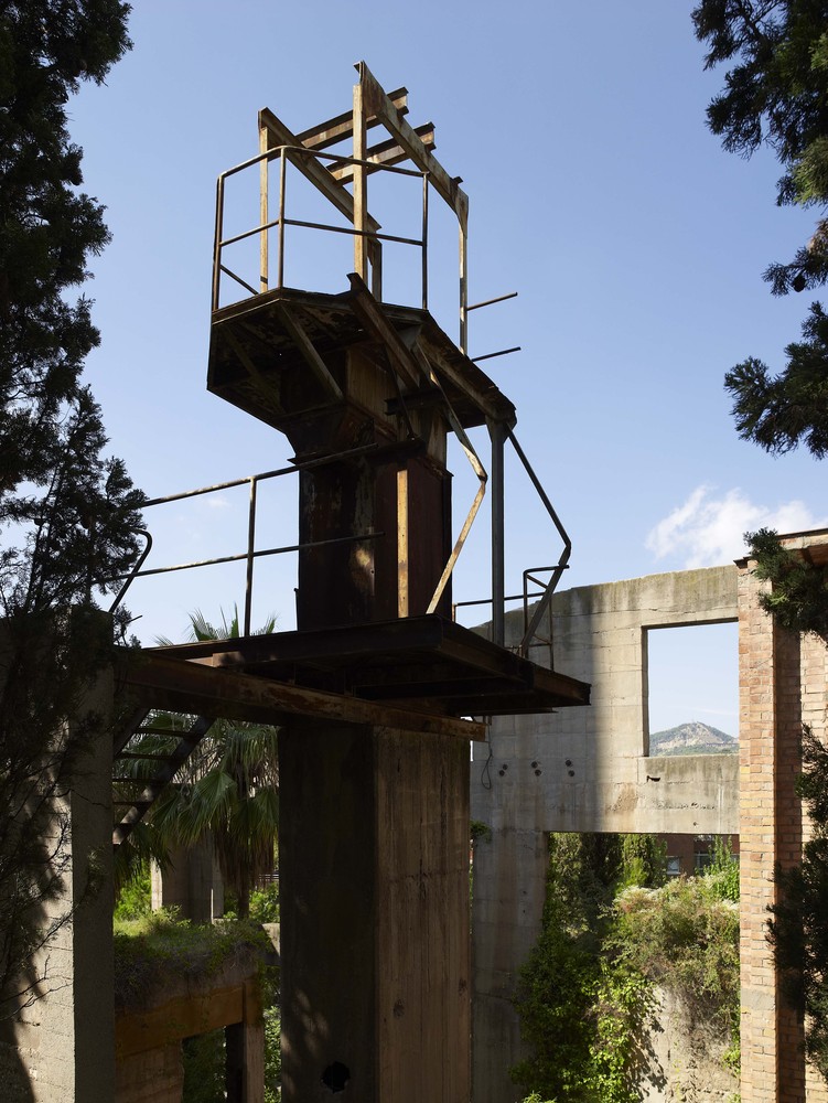 Ricardo_Bofill_Taller_Arquitectura_SantJustDesvern_Barcelona_Spain_OutdoorSpaces_(15)_©_Richard_Powers