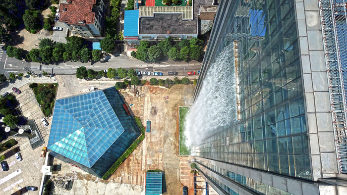 5b59bf7476c74-massive-artificial-waterfall-skyscraper-china-guiyang-32