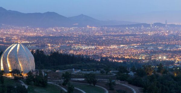 המקדש הבהאי בצורת פרח, בצ'ילה