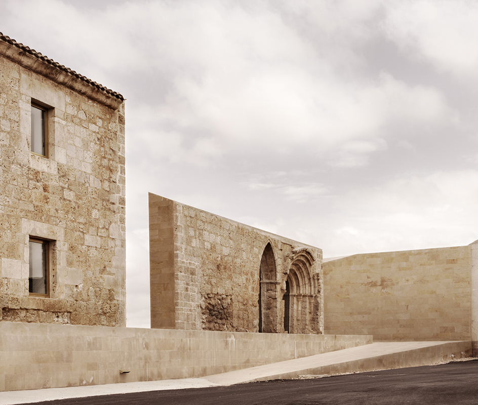 thisispaper_Mariela-Apollonio_Ribera_del_Duero_Headquarters_III_Barozzi_Veiga_04