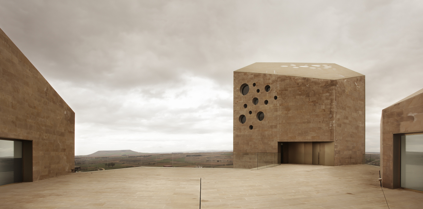 thisispaper_Mariela-Apollonio_Ribera_del_Duero_Headquarters_III_Barozzi_Veiga_05