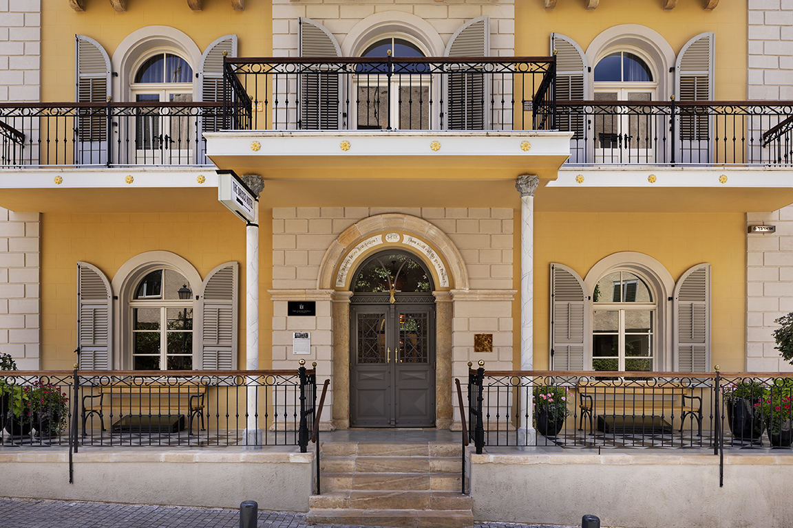 1497_Assaf Pinchuk photography - Hotel entrance