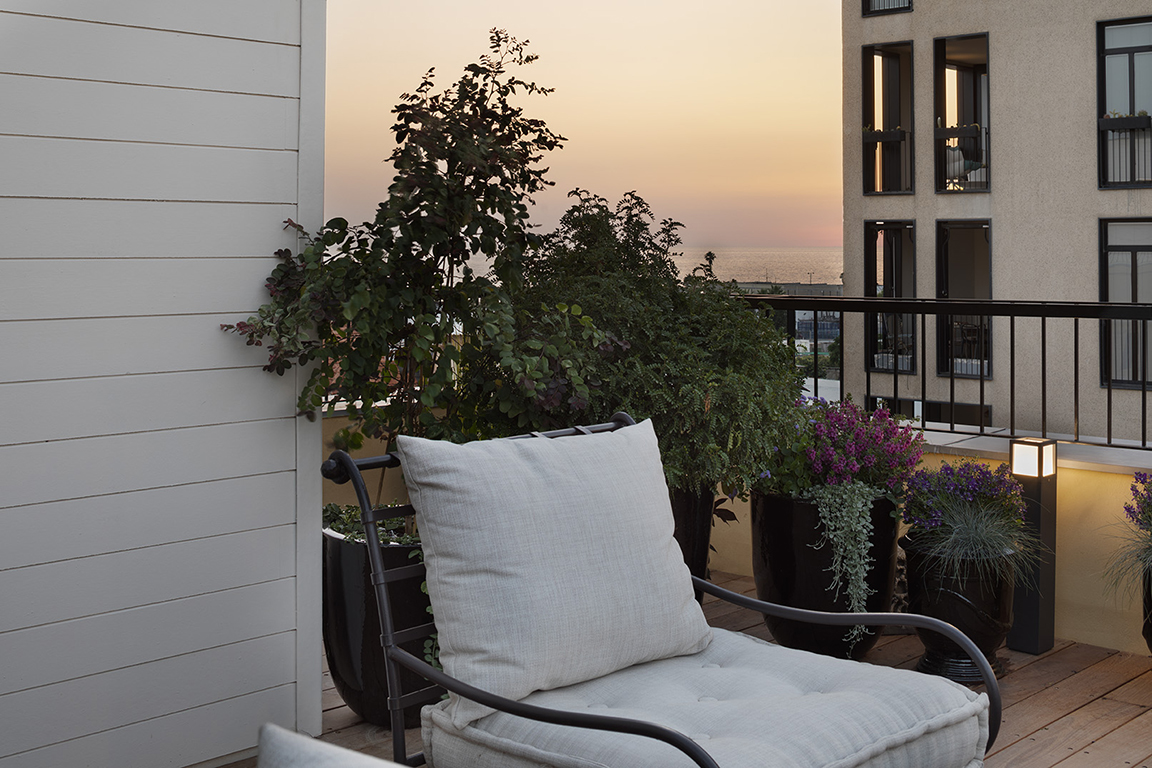 1803_Assaf Pinchuk photography-rooftop after sunset