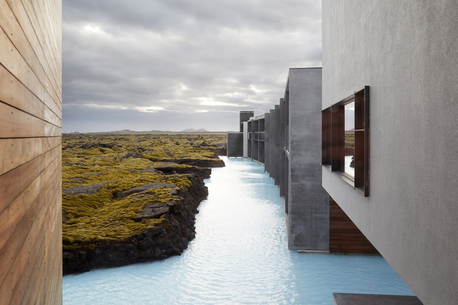 The-Retreat-Hotel-at-Blue-Lagoon-in-Grindavik-Iceland-Yellowtrace-05