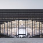 הספרייה הציבורית The Binhai New Area Library בעיר טיאנג'ין, בסין