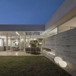 בית בזרועות פתוחות לגינה