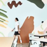 מסעדה בסידני עוצבה בהשראת סיטקום משנות ה-90