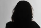 מפורסמת באלמוניותה: ורדית חרצית מתראיינת בראיון אישי ראשון ובלעדי