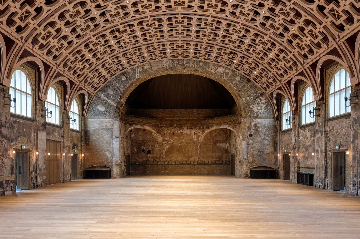 שימור התיאטרון Battersea Arts Centre BAC, לונדון