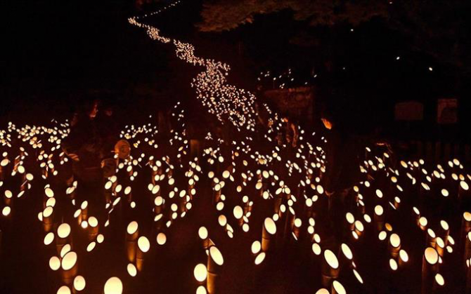20,000 עששיות במבוק, בפסטיבל צ’יקאראקו בטקטה שביפן