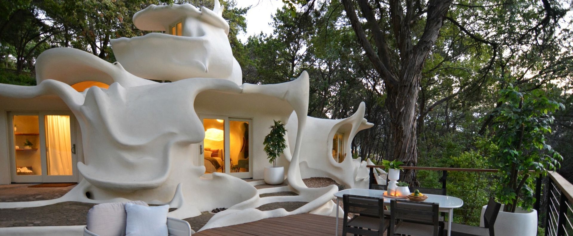 הבית המשונה בעולם: Bloom House, טקסס