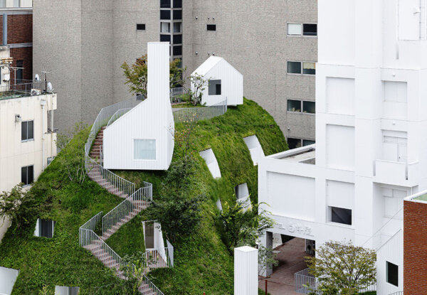 מלון Shiroiya Hotel בתכנון Sou Fujimoto