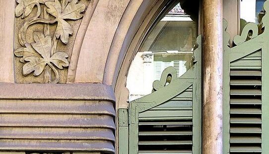 25 כניסות של אר נובו