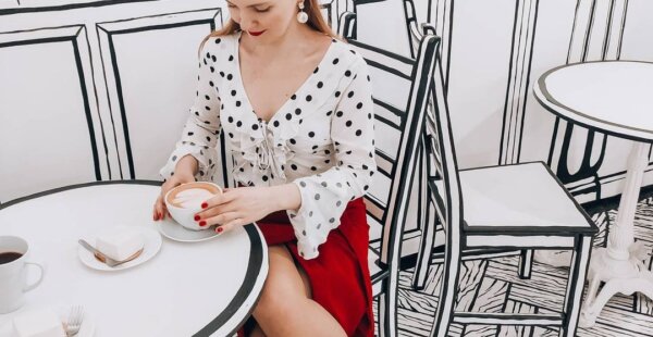 בית קפה במוסקבה מעוצב כמו מתוך דף קומיקס