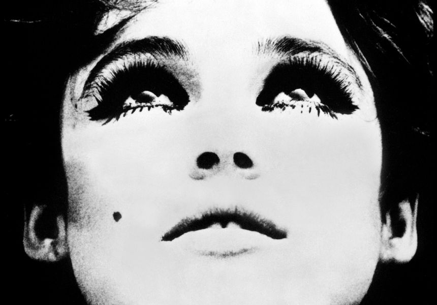 אוהבת ממש כמו אשה, אבל נשברת כמו ילדה קטנה: Edie Sedgwick