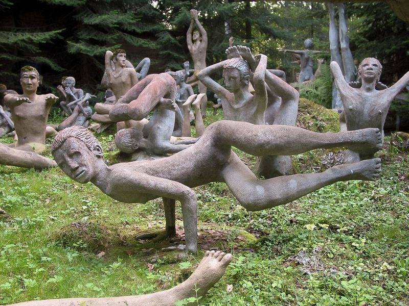גן פסלים עם 500 פסלים, נתגלה בפינלנד, לאחר מות אמן מתבודד