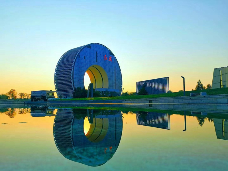 תחרות "הבניין הכי מכוער" מציגה את הארכיטקטורה המוזרה האחרונה בסין