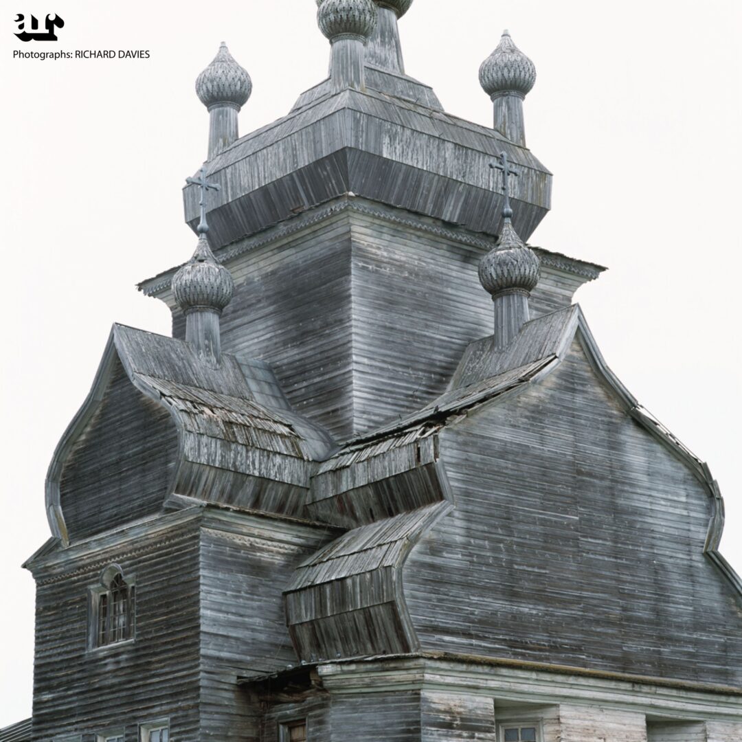 כנסיות העץ העתיקות והרעועות בצפון הרוסי