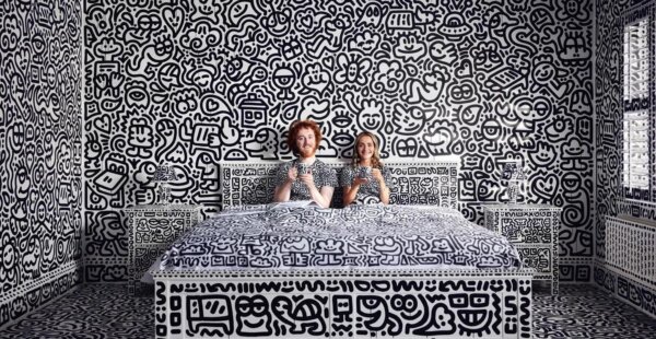 האמן הבריטי Mr. Doodle כיסה בשרבוטים אחוזה שרכש ב-1.5 מיליון דולר