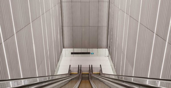 תחנות הרכבת הקלה RED LINE