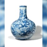 אגרטל סיני ששווה 2,000 דולר נמכר ב-9 מיליון דולר במכירה פומבית