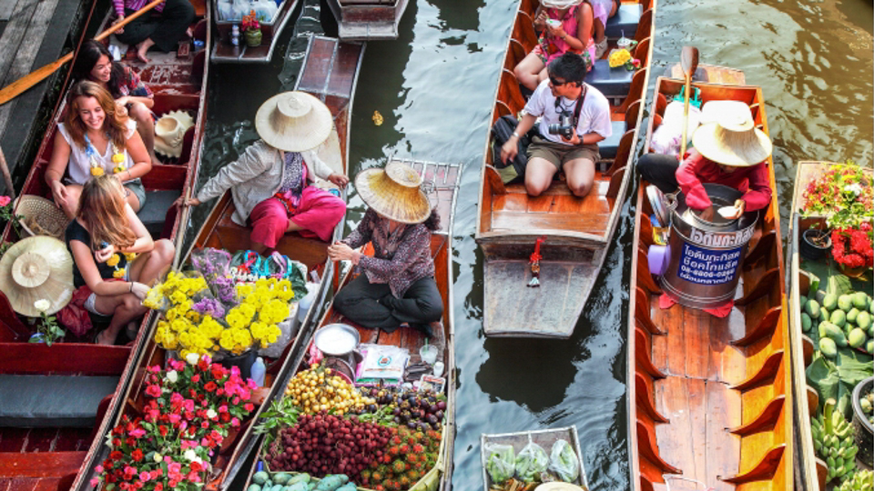 השוק הצף Damnoen Saduak Floating Market, תאילנד