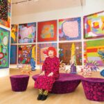 תעשיית Kusama: איך הגיעה האמנית להיות מותג עולמי