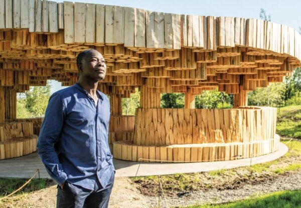האדריכל האפריקאי הראשון שזכה בפריצקר, Diébédo Francis Kéré