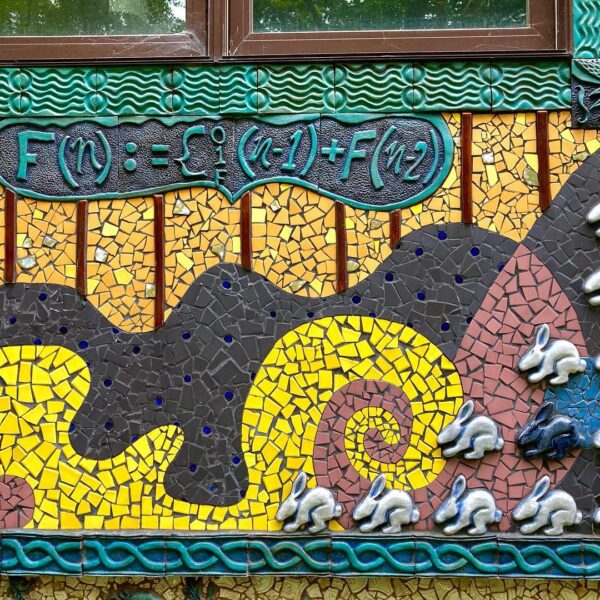 "זה הבית הכי מוזר שראינו", אמר המפיק של סדרת הריאליטי