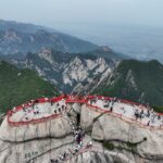 התה המסוכן ביותר בעולם – Huashan Teahouse, על פסגת הר Mount Hua