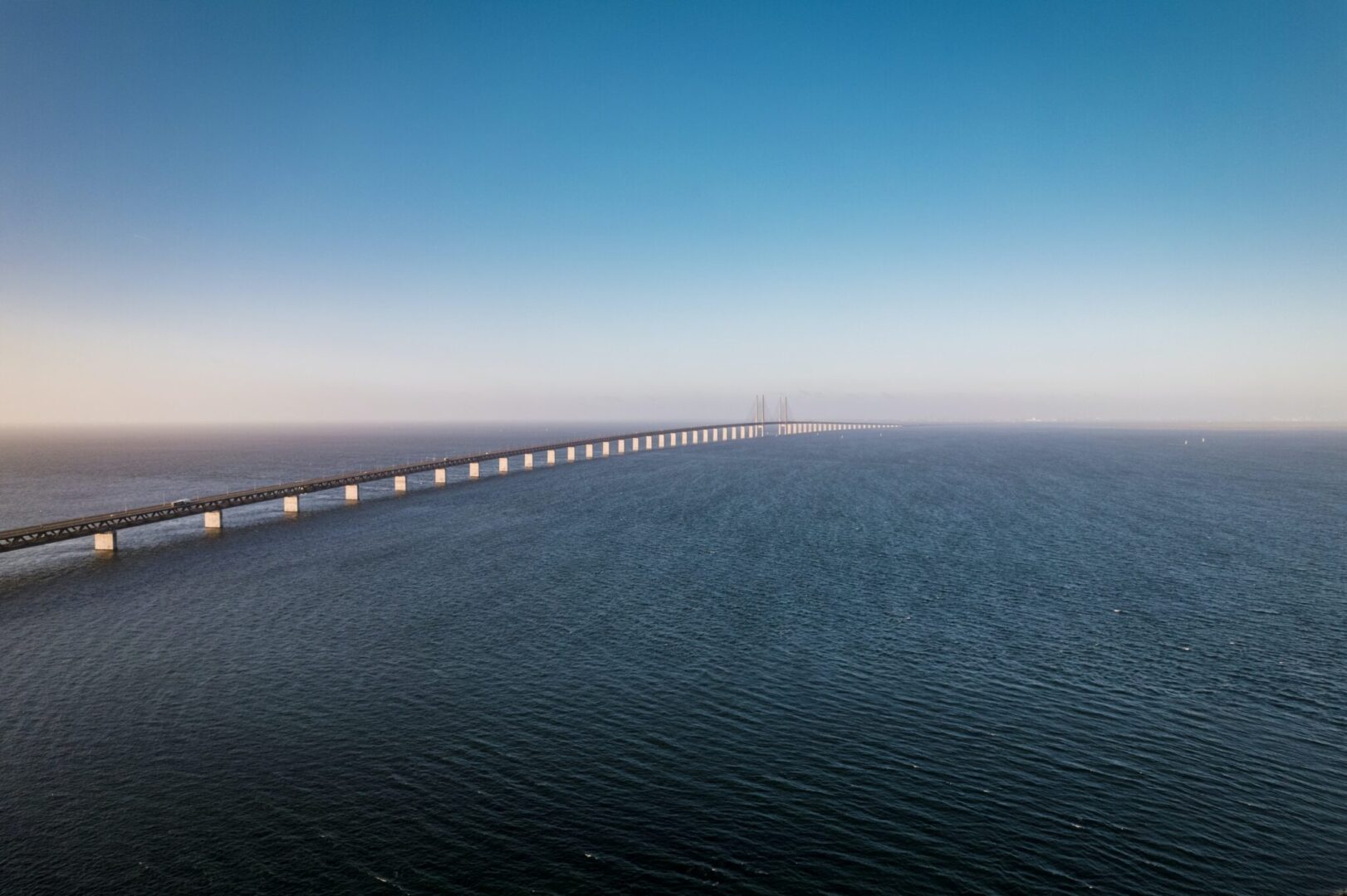 הגשר שנעלם מתחת למים: הסיפור האמיתי של הגשר Øresund Bridge