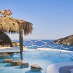 אתר הנופש הפנטסטי Palatial Calilo Resort, שקם באי איוס