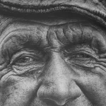 אלה ציורי עפרון של נערה בת 16