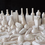 איתמר גלבוע פיסל כל דבר שהוא אכל במשך שנה וסיים עם 8,000 מאכלים