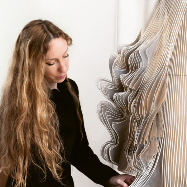 טכנולוגיה עם הוט קוטור: Iris van Herpen