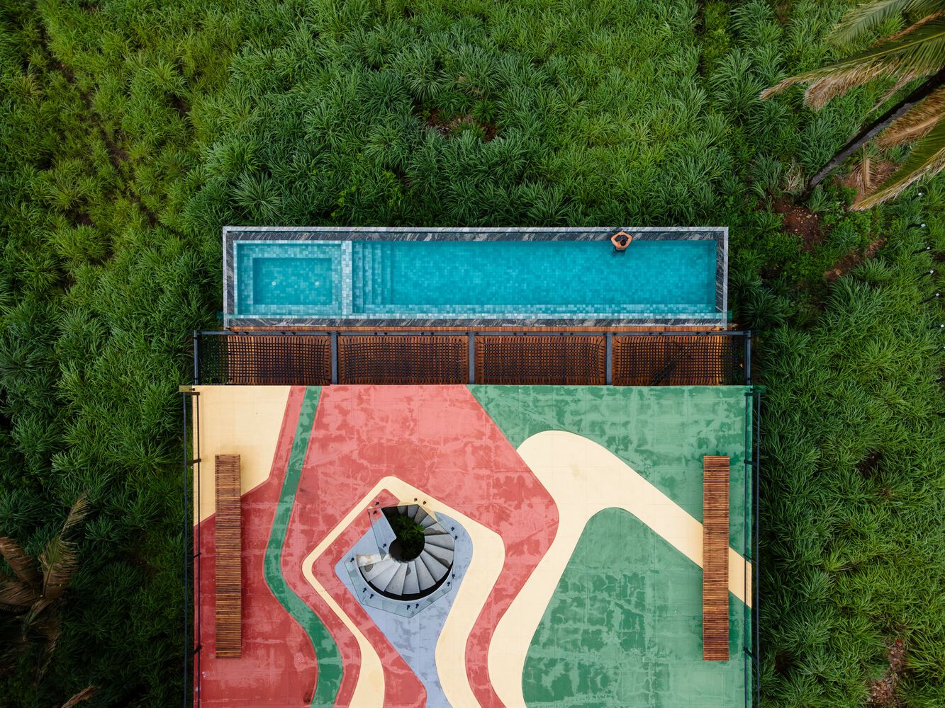 הבית עם הגג הצבעוני, בברזיל