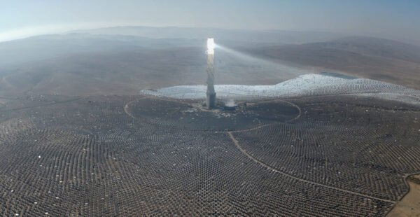 תחנת הכוח “אשלים”: המגדל הסולארי הגבוה בעולם