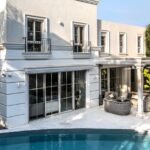 בית בסגנון אנגלי, בישוב בשרון / בועז שניר