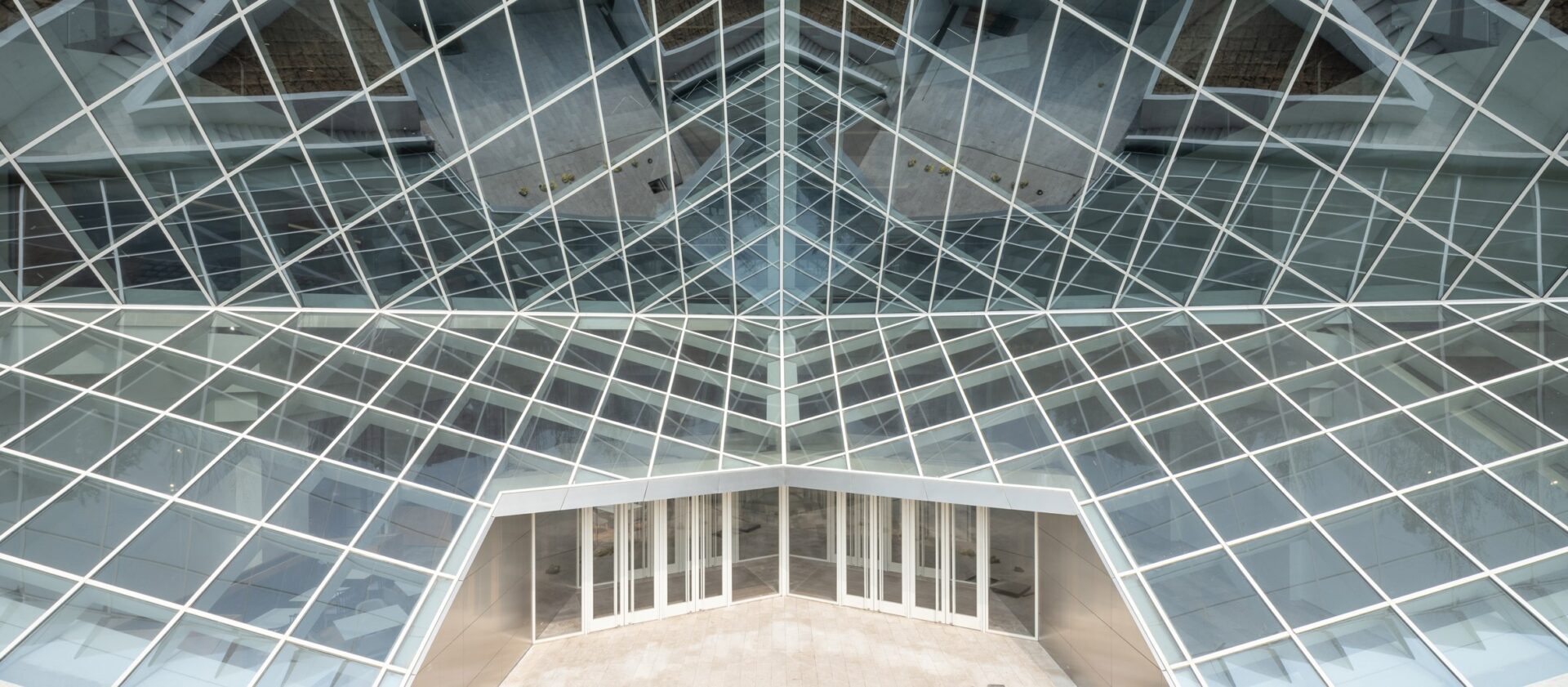 מדריך לאדריכלות של ביג'ין שבסין / Beijing Architecture City Guide