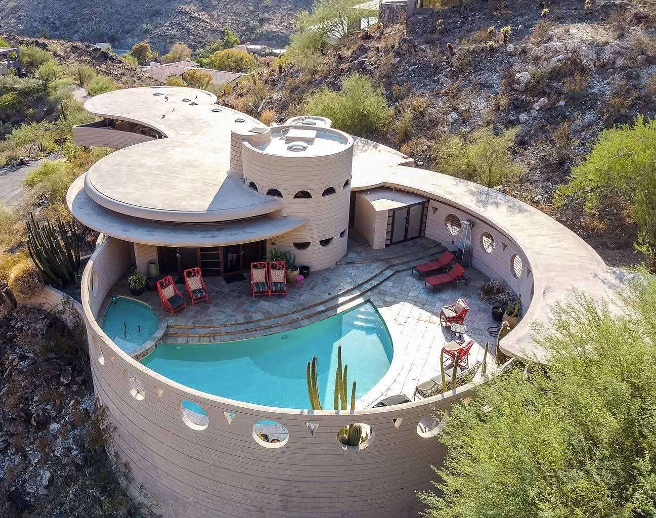 הבית האייקוני פרנק לוייד רייט, Circular Sun House, למכירה ב-8.9 מיליון דולר