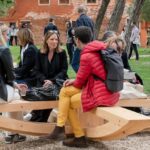 50 הספסלים הציבוריים הכי יצירתיים בעולם