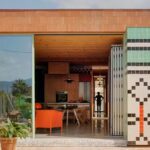 בית ספרדי, עם פסיפסים ים תיכוניים