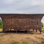 אדריכלים במיאנמר בונים בתי במבוק בעלות של אלף דולר לבית