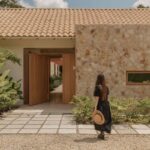 בית שאינו יצירת מופת, לא בא להרשים, אלא לתת את מה שחשוב באמת