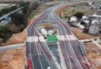 סללו כביש סביב בית שלא התפנה והדייר עזב בגלל רעש המכוניות