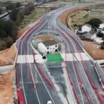 סללו כביש סביב בית שלא התפנה והדייר עזב בגלל רעש המכוניות