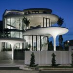 בית המשלב פיסול עם בניה, בסינגפור