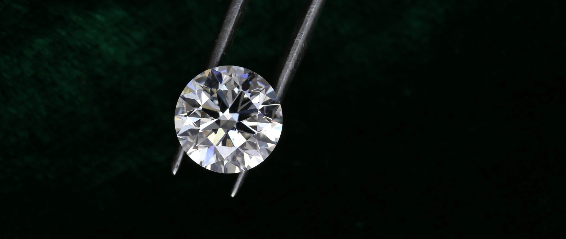 היהלום שבכתר – 70 שנות הבורסה ליהלומים